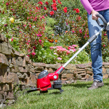 Mountfield brush cutters and trimmers: handy, powerful tools that combine lightness and performance