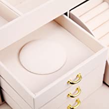 compact jewellery box
