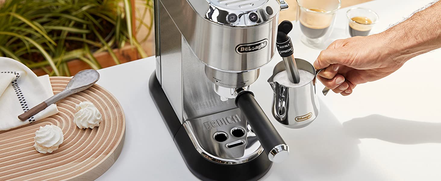 Manual frother