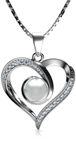 Dephini Pearl Necklace