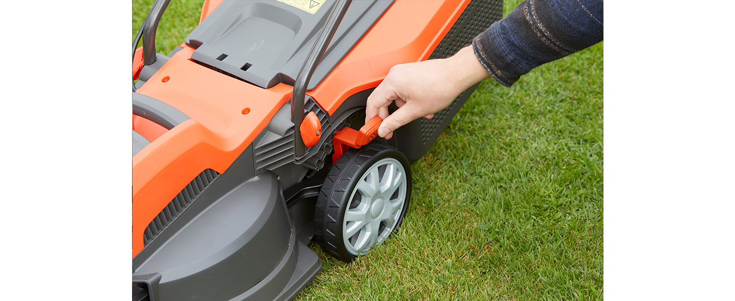 Its single lever makes it quick and easy to adjust the cut height