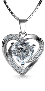 Dephini Heart Necklace