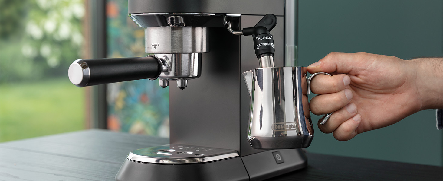 Manual frother
