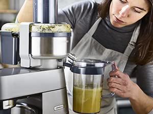 Kenwood Juice extractor being in use 