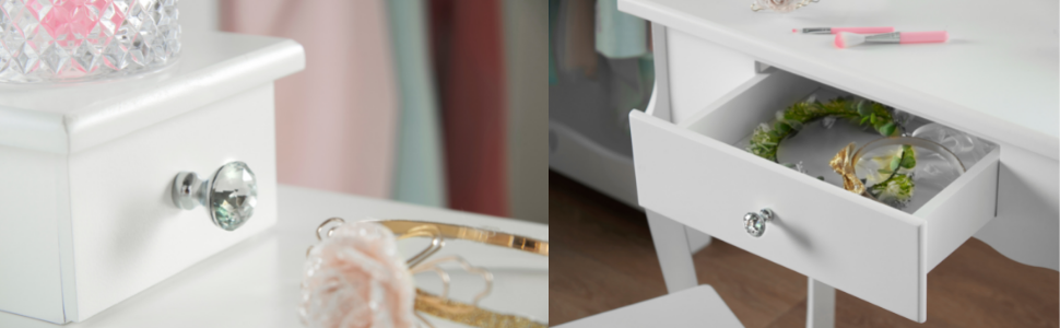 girl's dressing table 