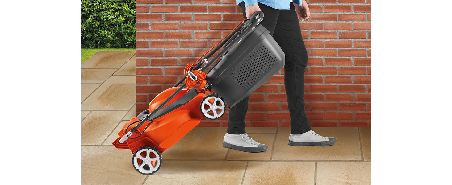 Extra mobility thanks to its up-right travel position. Effortlessly get to and from the lawn