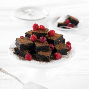 baked brownies raspberries