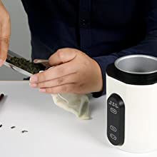 Put the decarbed material into the reusable gauze bag and seal it