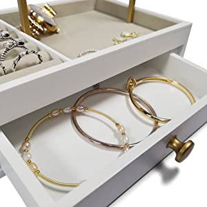 wooden jewelry hanger