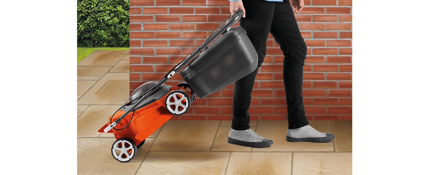 Extra mobility thanks to its up-right travel position. Effortlessly get to and from the lawn