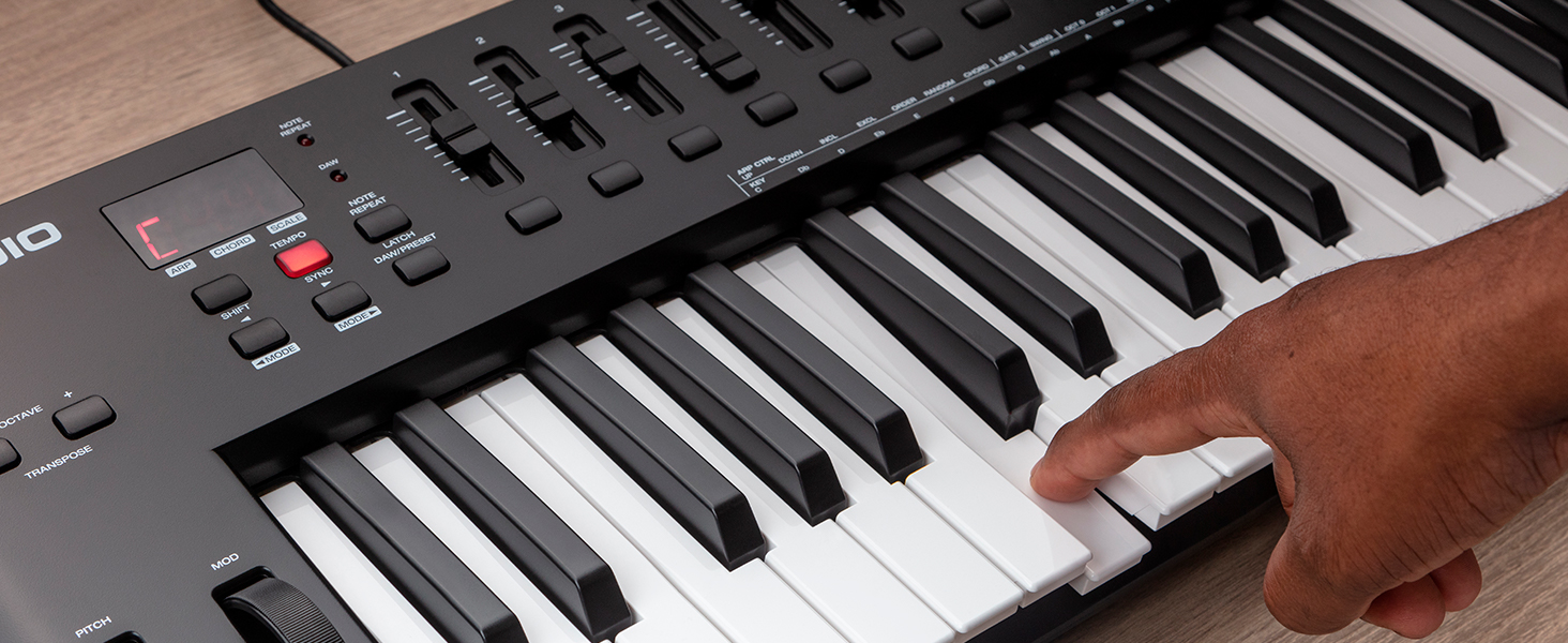 M-Audio Oxygen 49 (MKV) â€“ 49 Key USB MIDI Keyboard Controller With Beat Pads Arpeggiator & Software 