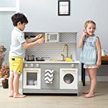 toy kitchen; wooden toy kitchen; play kitchen; wooden play kitchen
