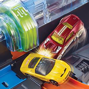 ​Hot Wheels Corkscrew Crash Track with Motorized Boosters