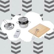 toy kitchen; wooden toy kitchen; play kitchen; wooden play kitchen