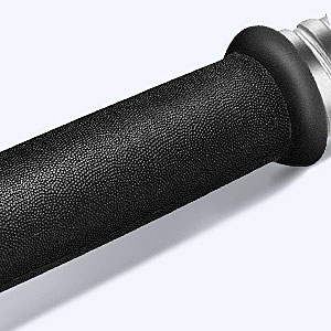 Solid & Non-Slip Handle