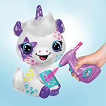 Airbrush Plush Unicorn decorating with the Airbrush spray