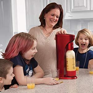 Kids love healthy drinks that sparkle!