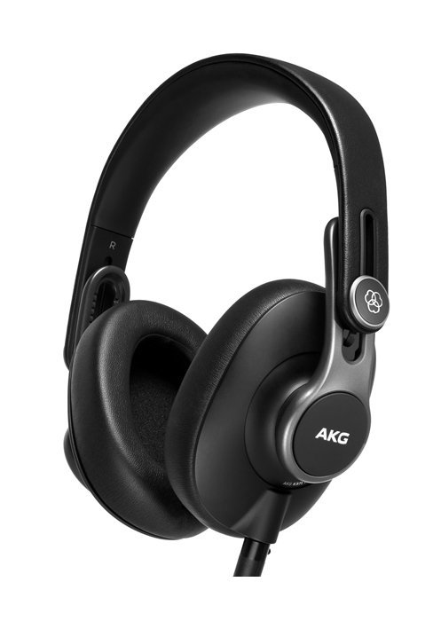 AKG K371