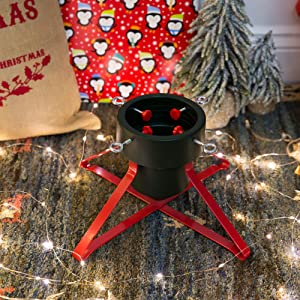 Harbour Housewares Classic Christmas Tree Stand Green and Red