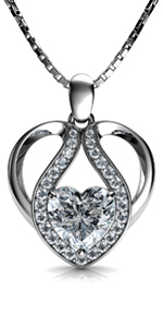 Dephini Heart Necklace