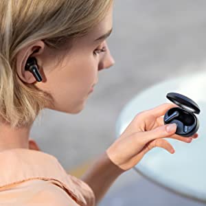 Tiny, Lightweight Earbuds