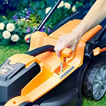LawnMaster Cordless 24V LawnMower CLMF2437G Grassbox Full Indicator