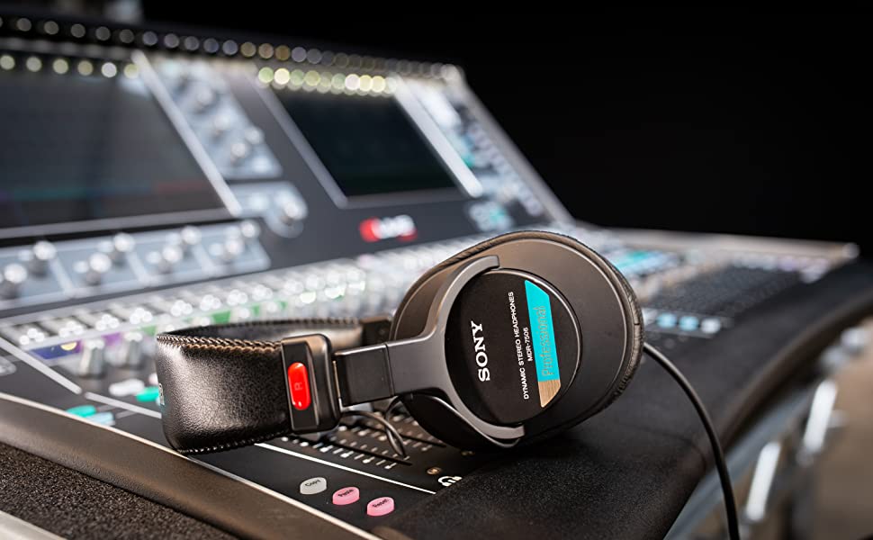 MDR-7506 Professional Headphone Sony Side on