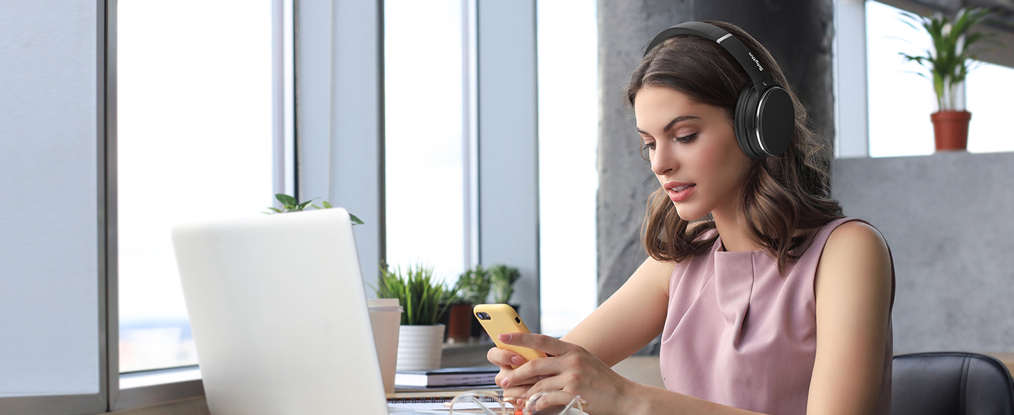 noise cancelling headphones