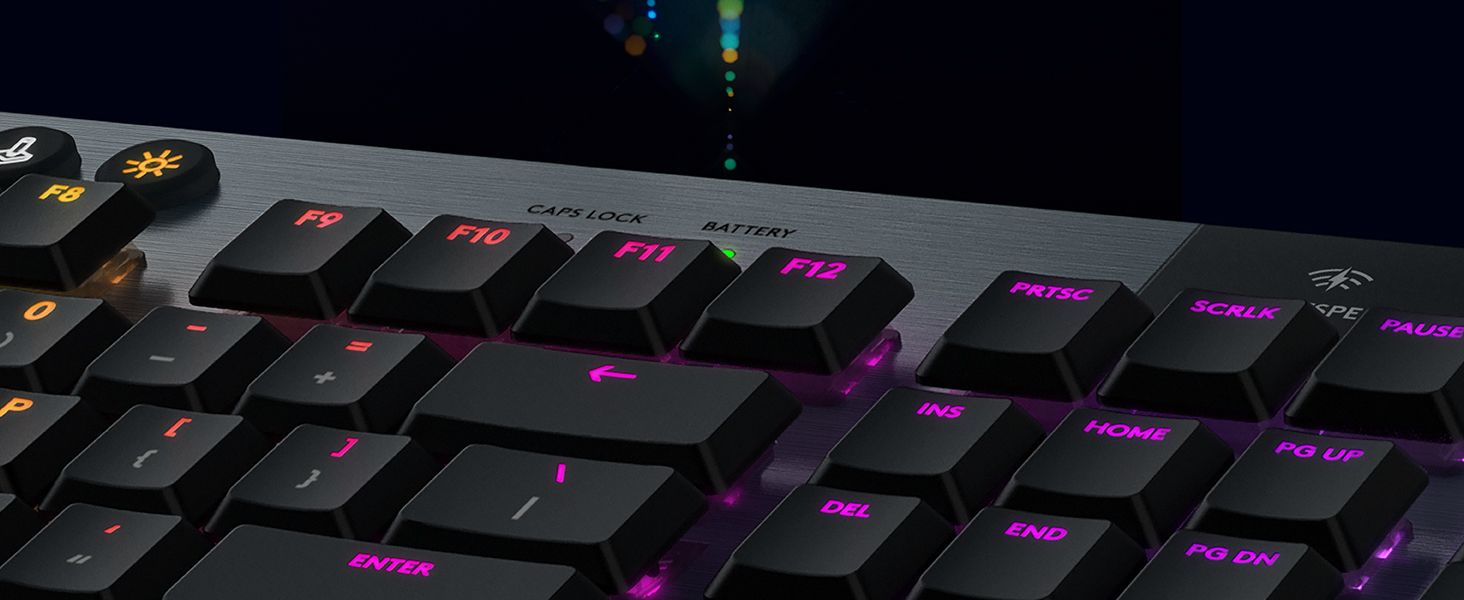 G915