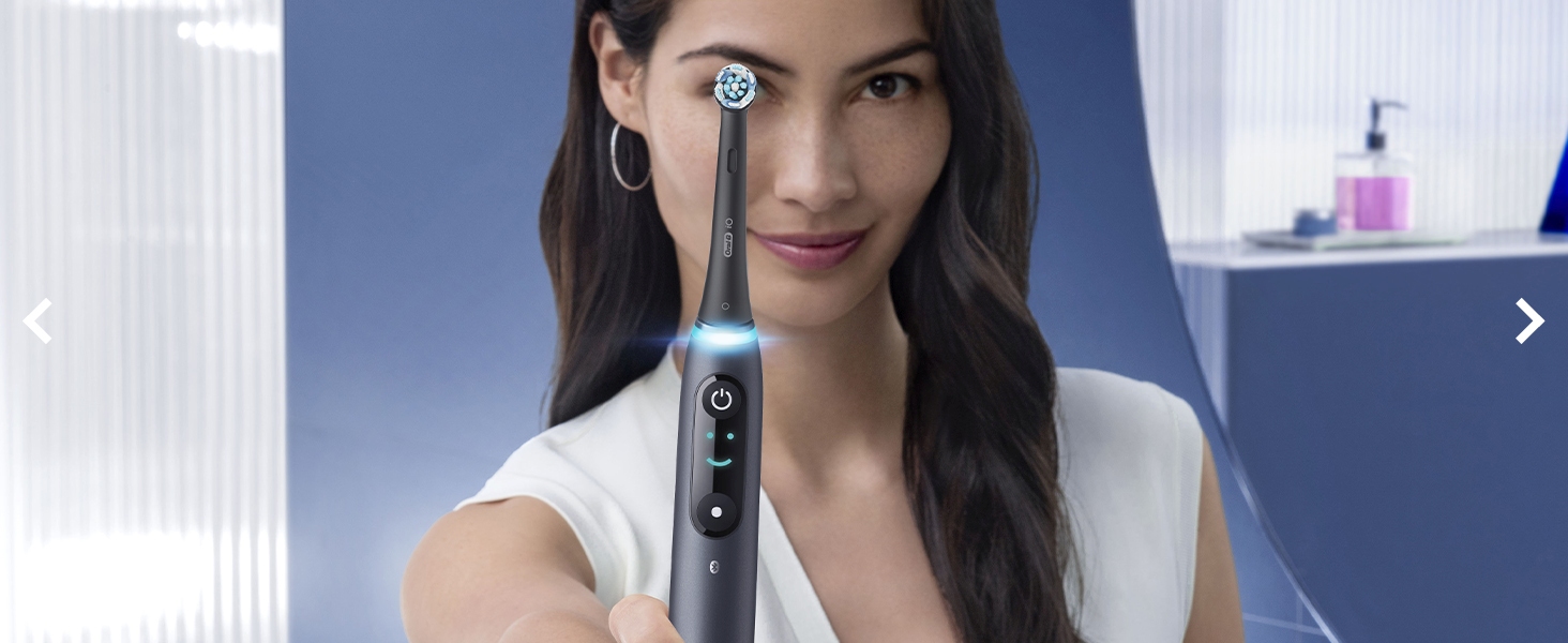 Oral-B iO8 close up