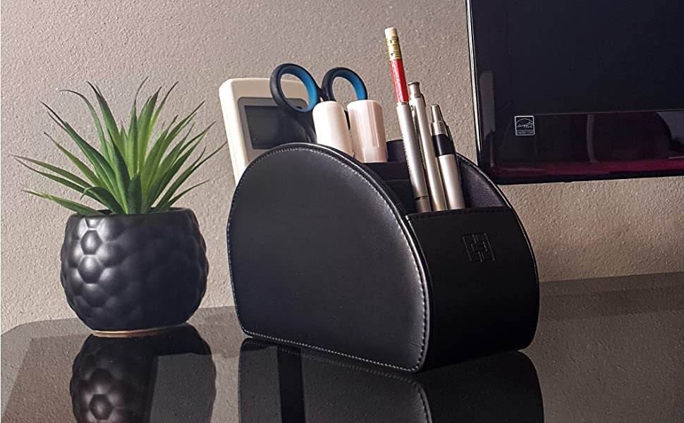 CEG-10 Black Remote Control Holder