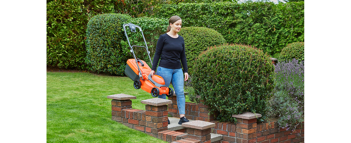 its convenient handle allows you to carry your mower to and from the lawn with ease.