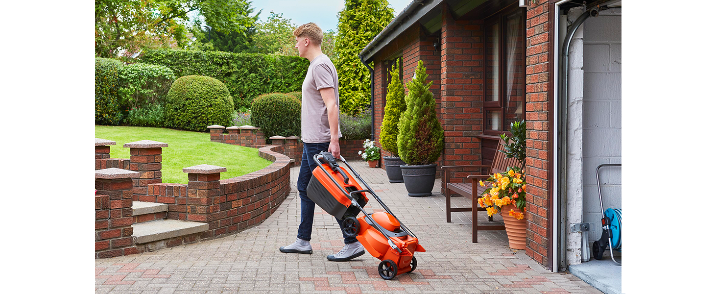 Easy to transport to and from the garden for maximum maneuverability