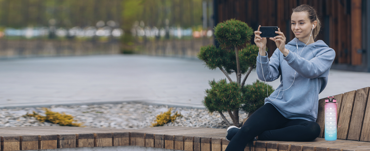 1l water bottle for women