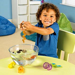 Helping hands fine motor tool toy set