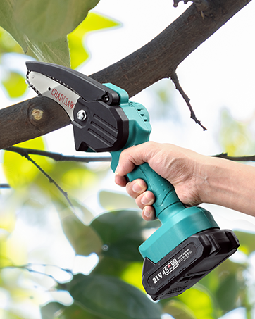 mini chainsaw cordless