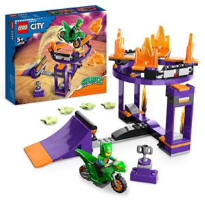 LEGO 60359 City Stuntz Dunk Stunt Ramp Challenge 2in1 Action Set with Self-Driving Dinosaur Motorbike Toy and Stunt Rider