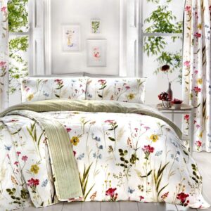 Dreams & Drapes - Spring Glade - Easy Care Duvet Cover Set - Double Bed Size in Multicolou