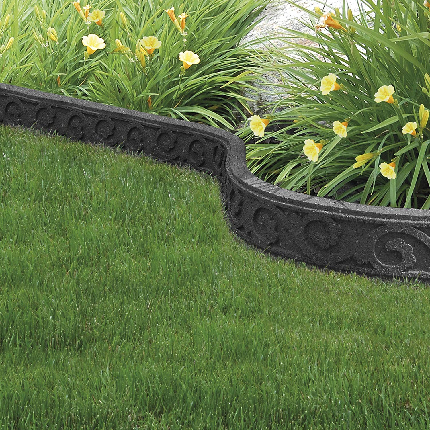 Garden Gear Garden Border Edging Flexible Curve Eco Friendly Scroll Effect Recycled Rubber Tyre Lawn & Patio 1 x 120cm (Grey)