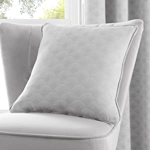 eyelet curtains