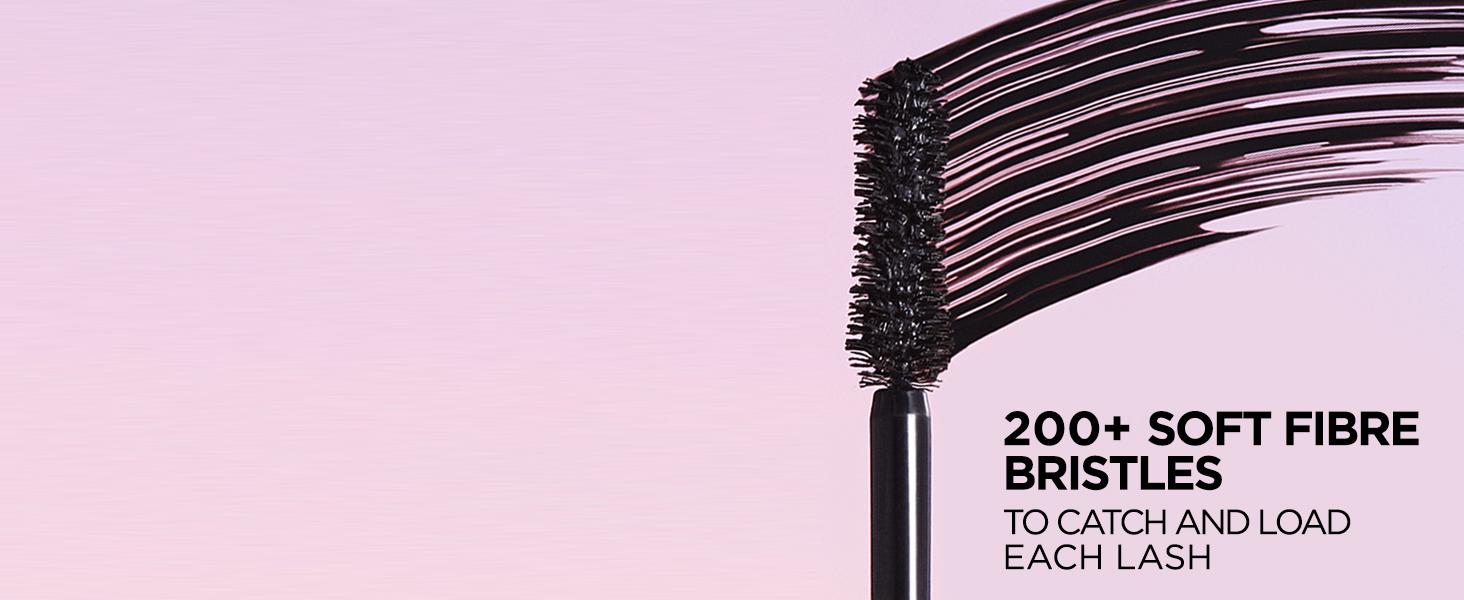 This soft fibre brush catches and coats each lash for pleasant clump free application.