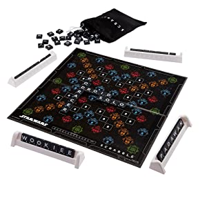 Mattel Games Scrabble Star Wars Edition Family Board Game with Galaxy Cards & Spacecraft