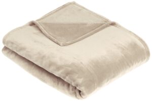 Amazon Basics Cuddly Fleece Blanket