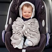 Finding the perfect car seat blanket for baby boy? Snugglebundl keeps him snug & asleep.