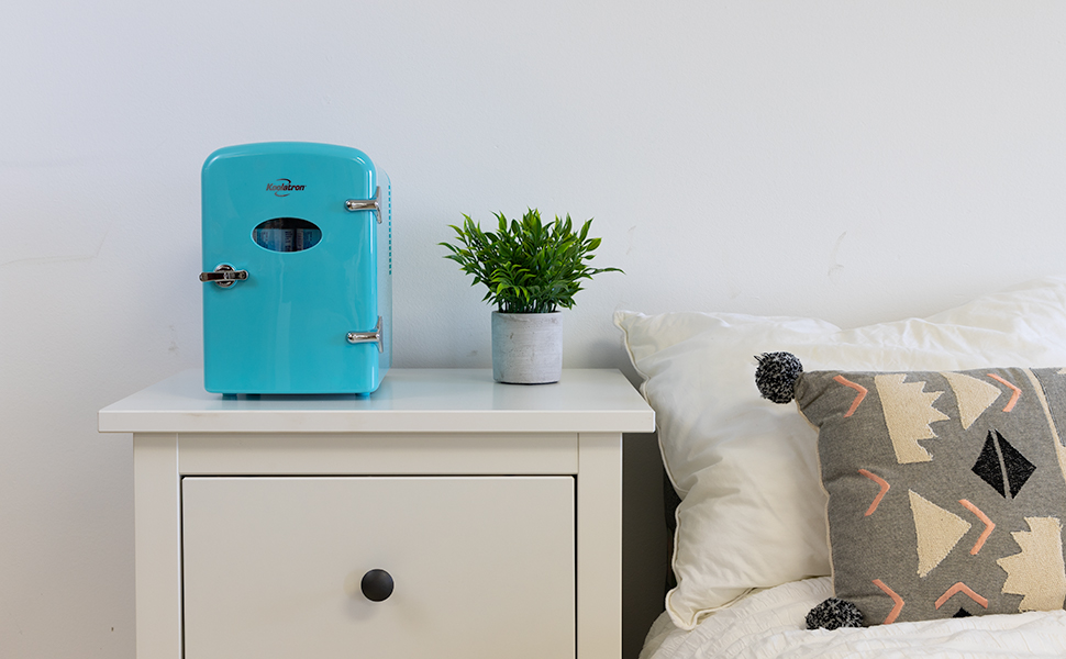 Aqua Mini Fridge