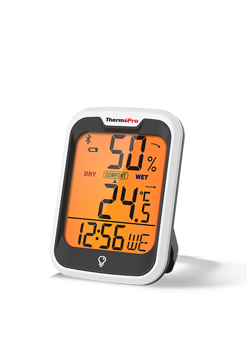 office thermometer's big clear digits are easy to read from the LCD display