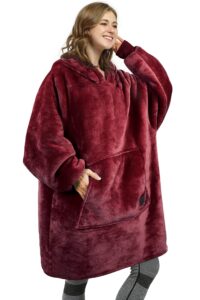 Kato Tirrinia Oversized Hoodie Blanket