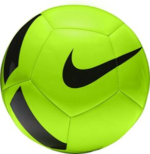 Nike Pitch Team Training Football