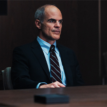 Morgan Freeman as Edwin Mullins