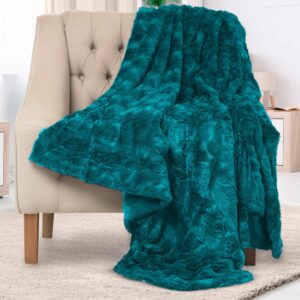 Everlasting Comfort Faux Fur Throw Blanket - Double Sided